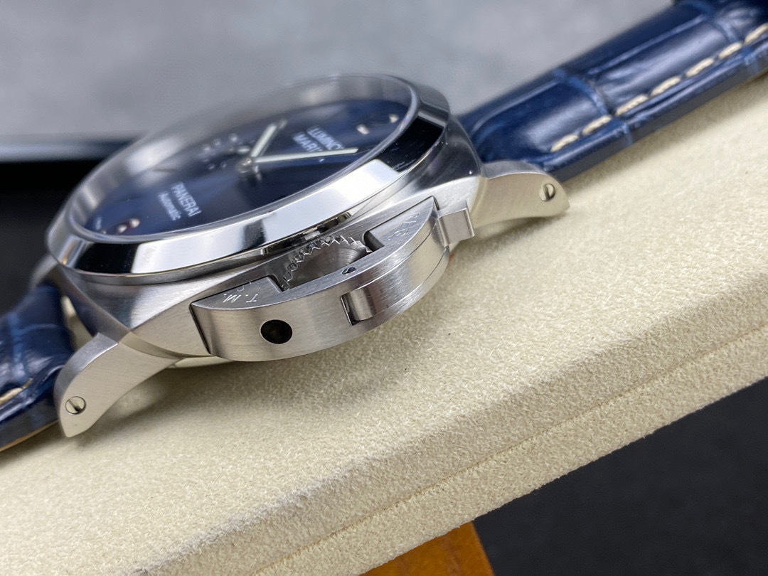 Panerai Focus on big factory goods