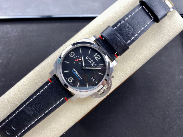 Panerai Focus on big factory goods