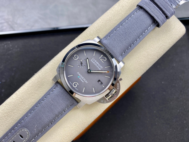 Panerai Focus on big factory goods