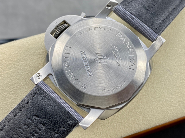 Panerai Focus on big factory goods