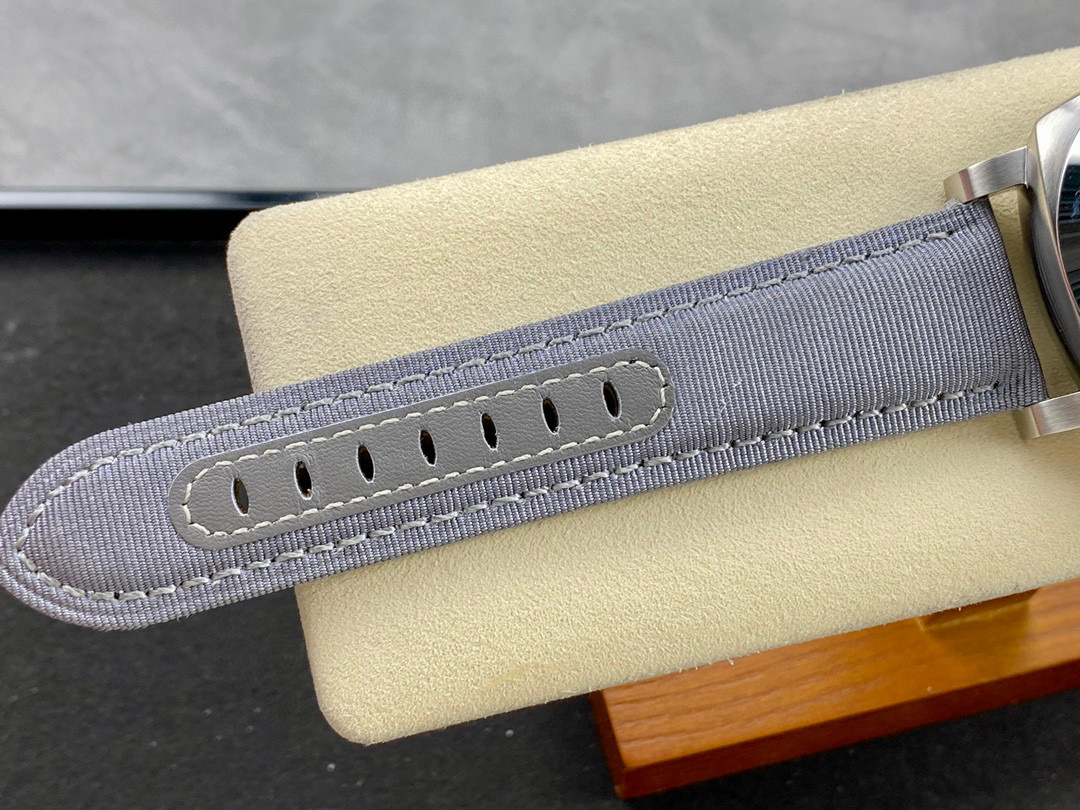 Panerai Focus on big factory goods