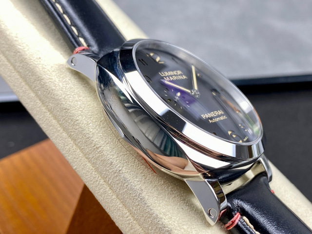 Panerai Focus on big factory goods