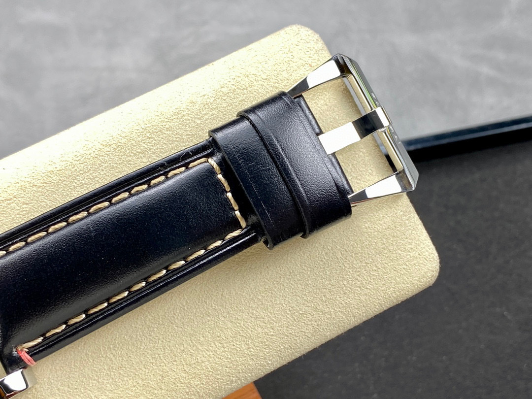 Panerai Focus on big factory goods