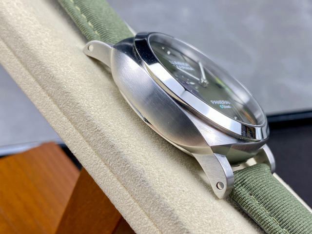Panerai Focus on big factory goods