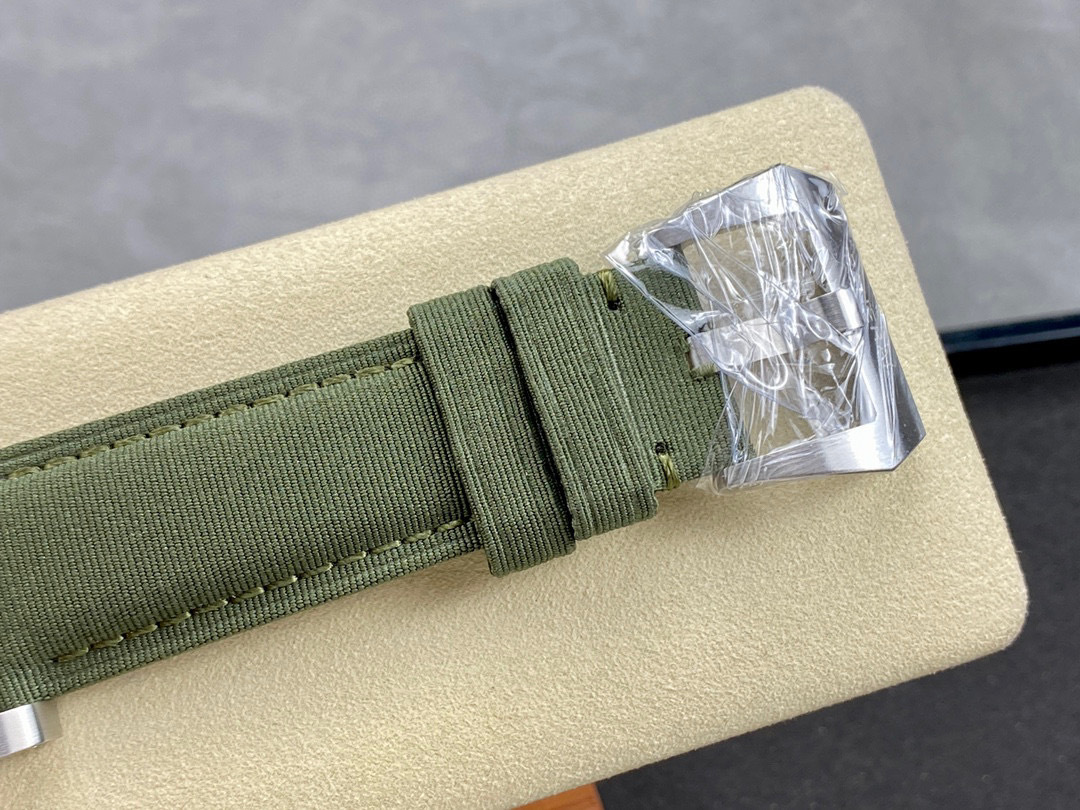 Panerai Focus on big factory goods
