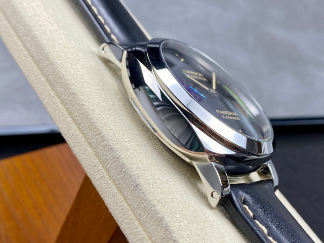 Panerai Focus on big factory goods