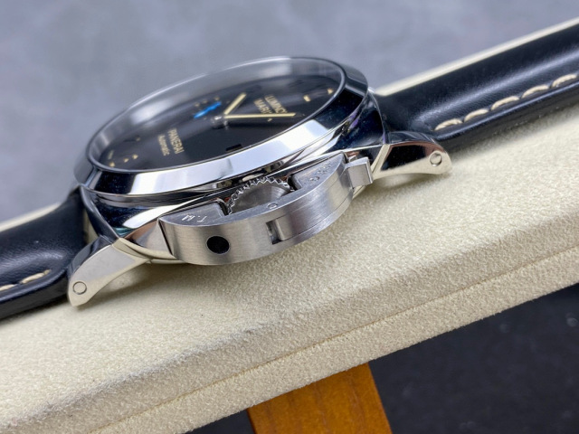 Panerai Focus on big factory goods