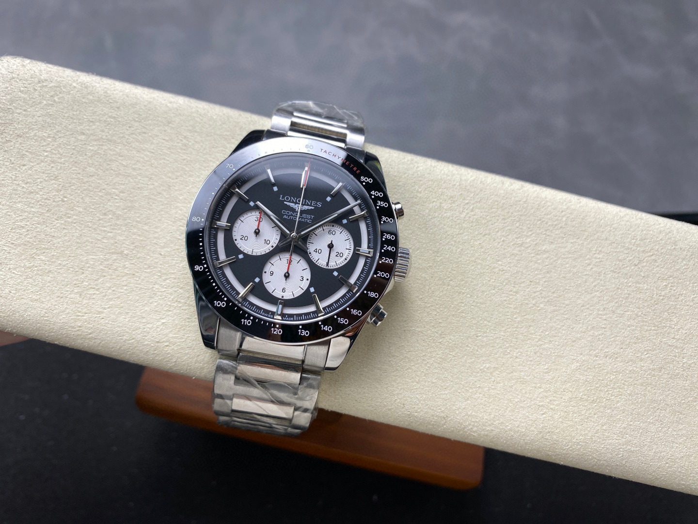 Longines Focus on big factory goods