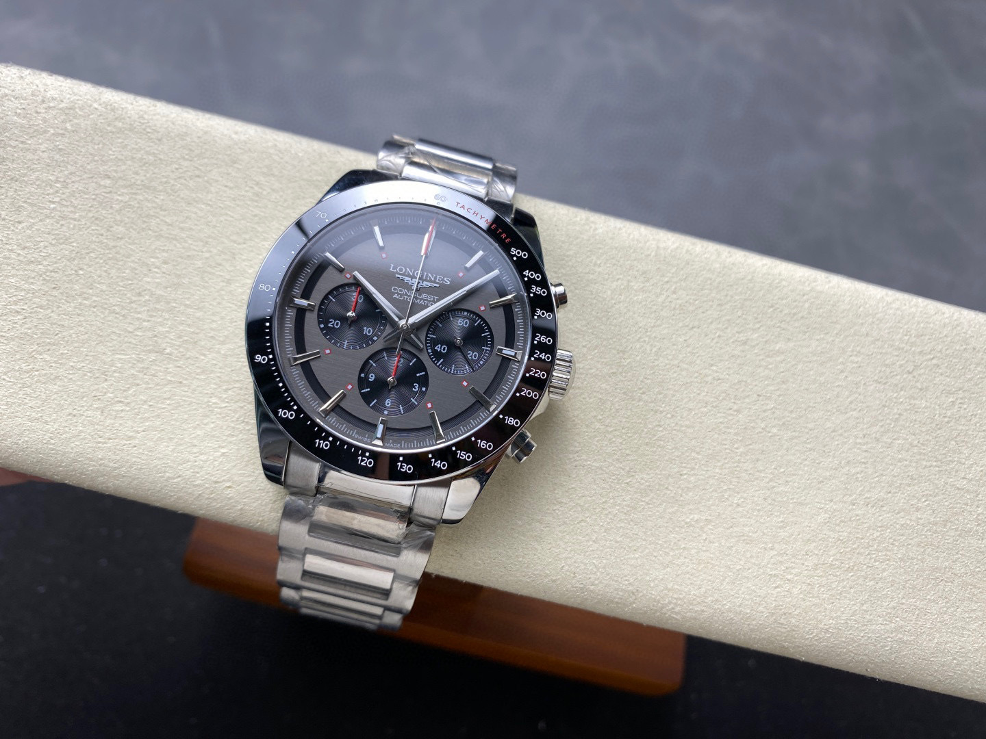 Longines Focus on big factory goods