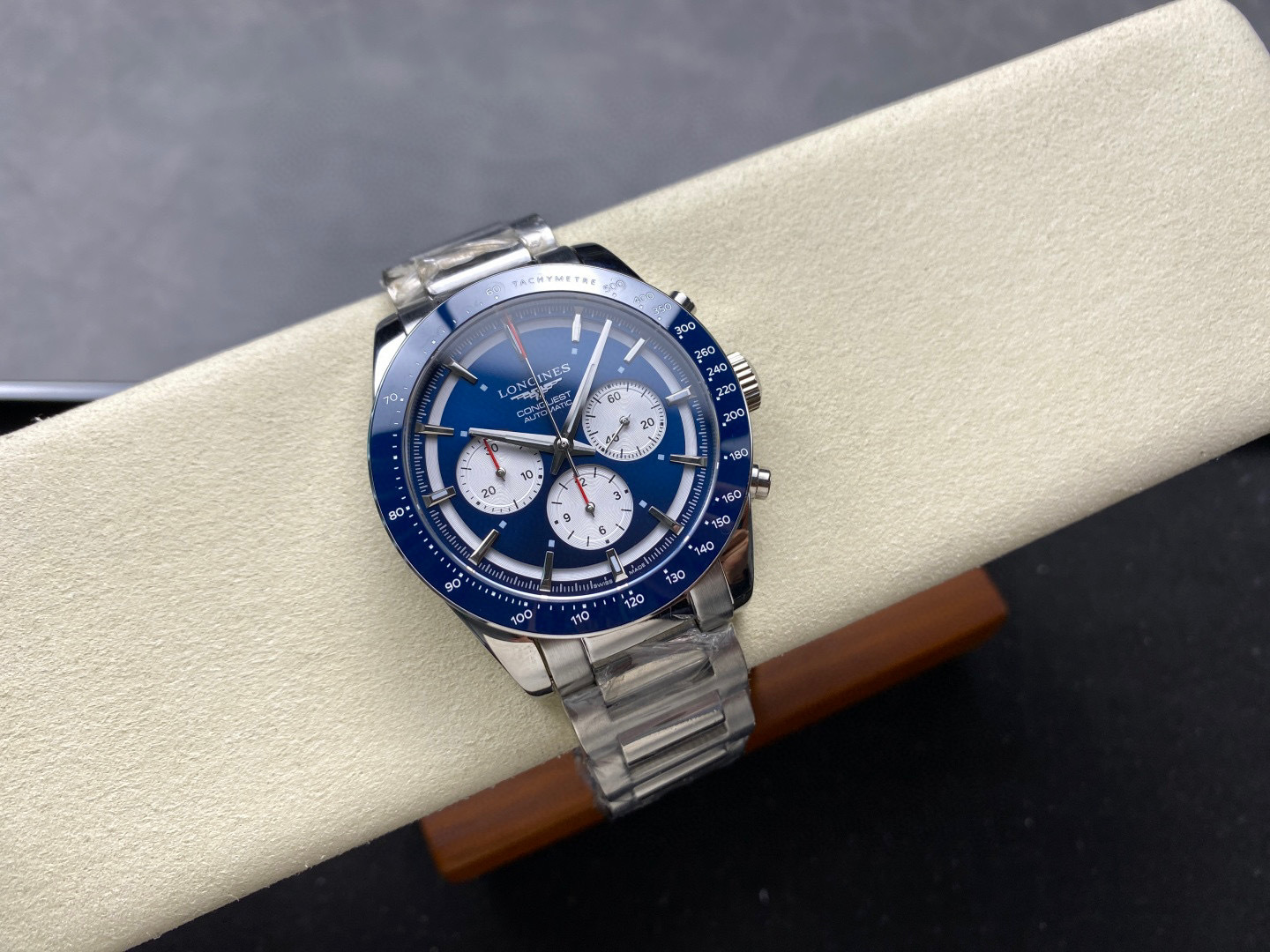Longines Focus on big factory goods