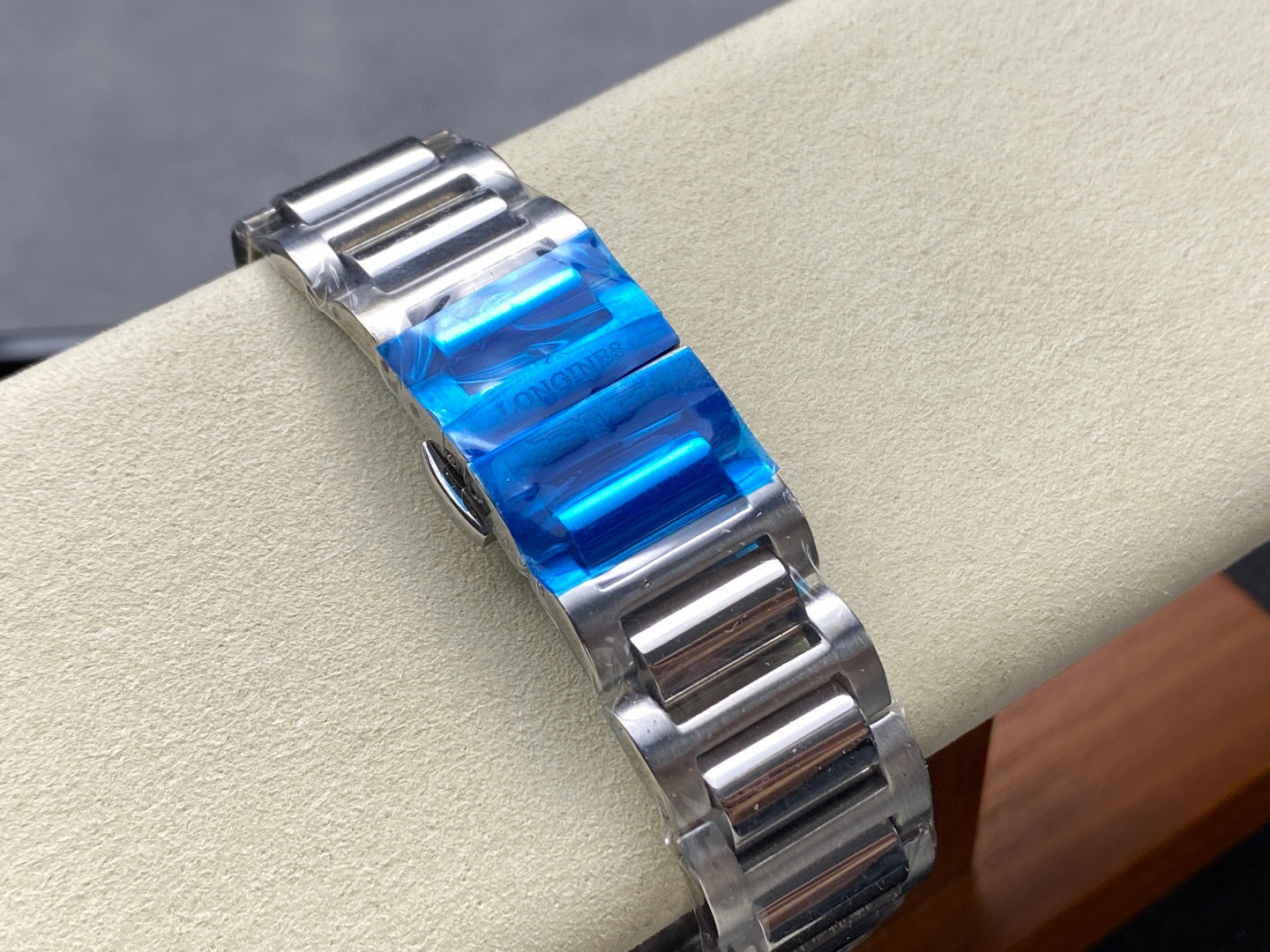 Longines Focus on big factory goods