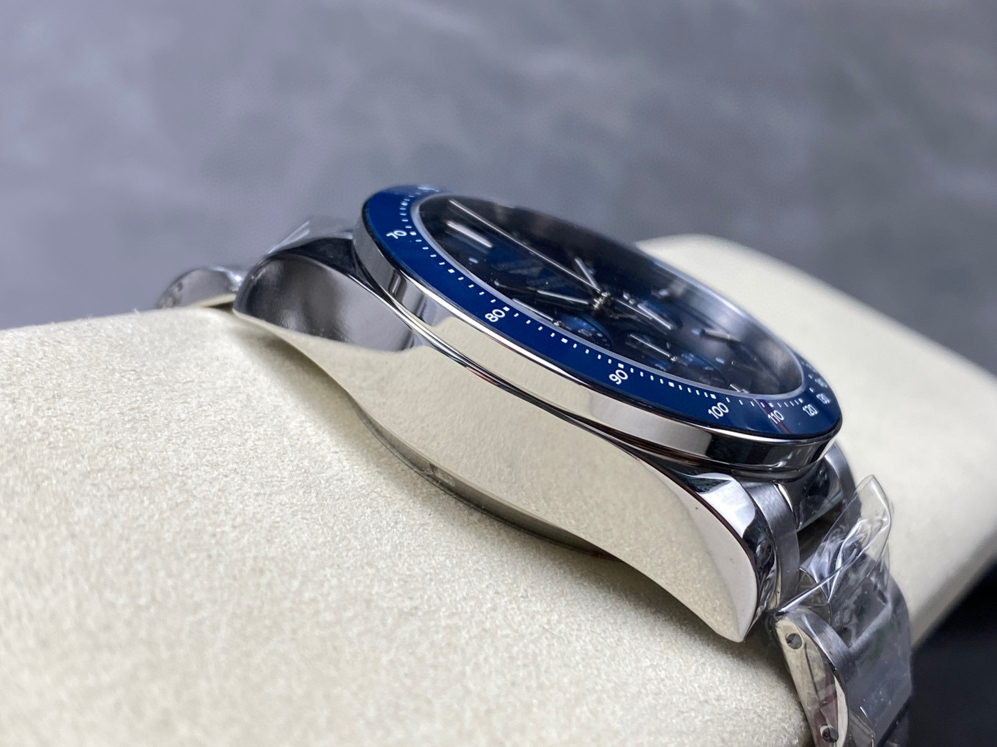 Longines Focus on big factory goods