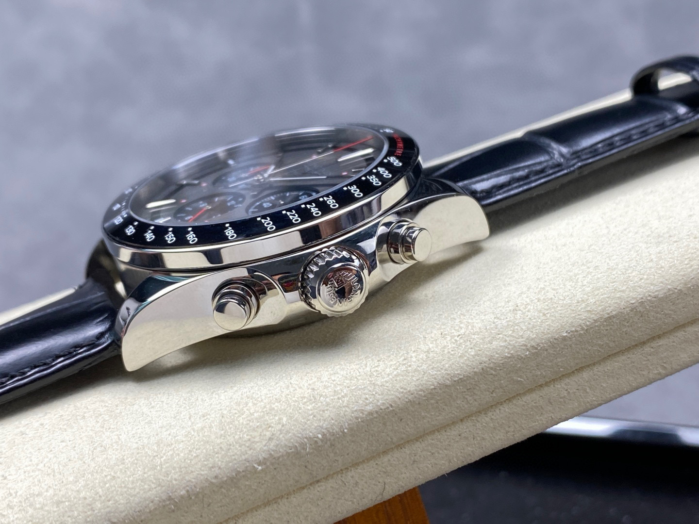 Longines Focus on big factory goods