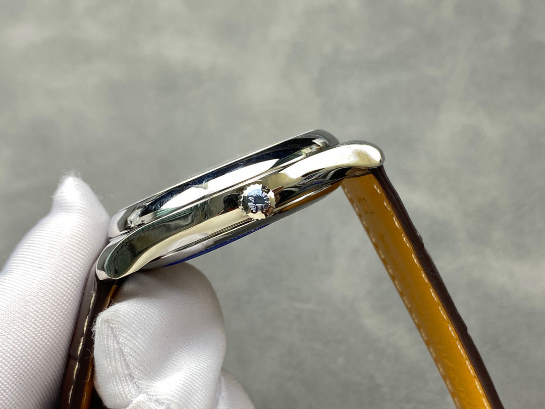 Longines Focus on big factory goods