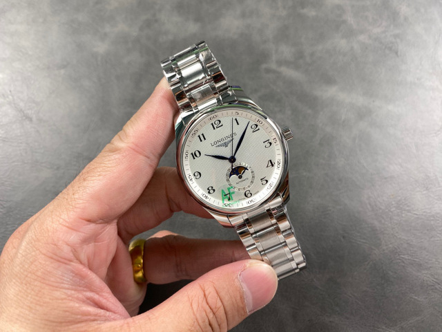 Longines Focus on big factory goods