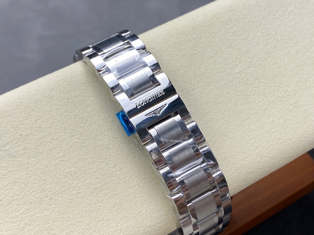 Longines Focus on big factory goods