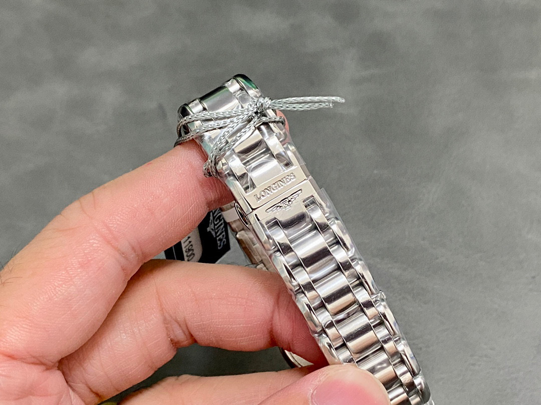 Longines Focus on big factory goods