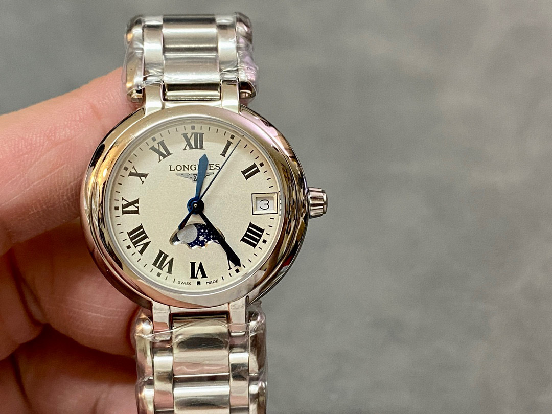 Longines Focus on big factory goods