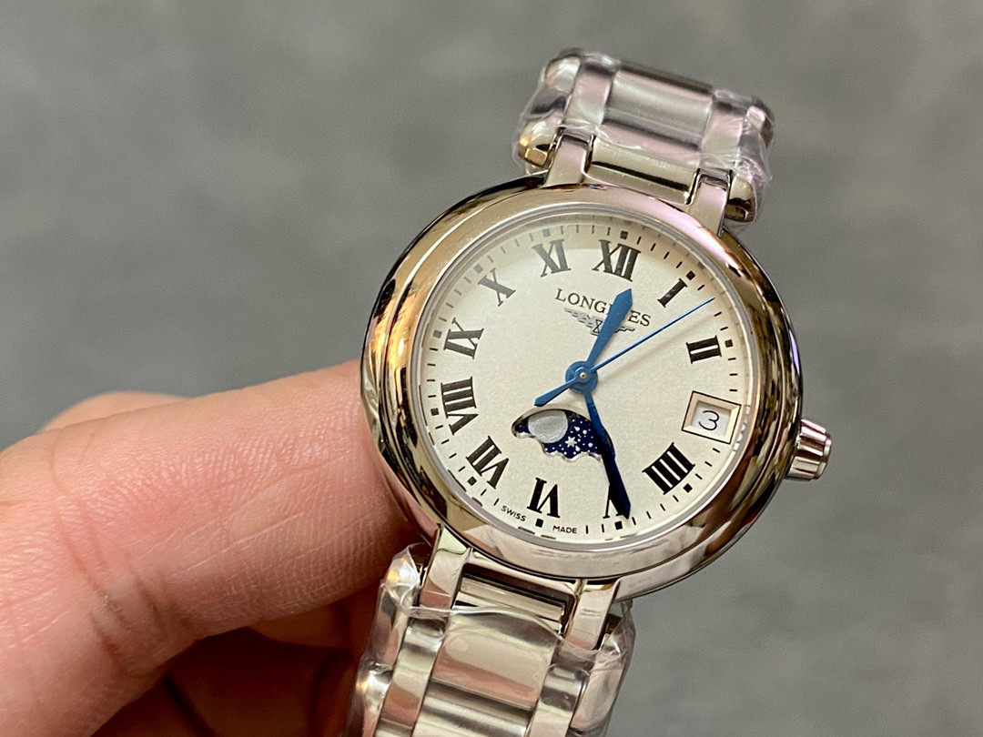 Longines Focus on big factory goods