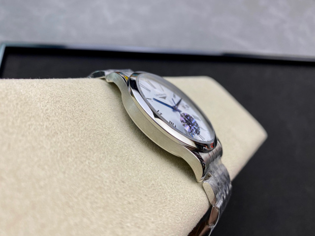 Longines Focus on big factory goods