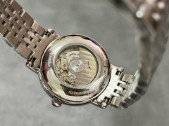 Longines Focus on big factory goods