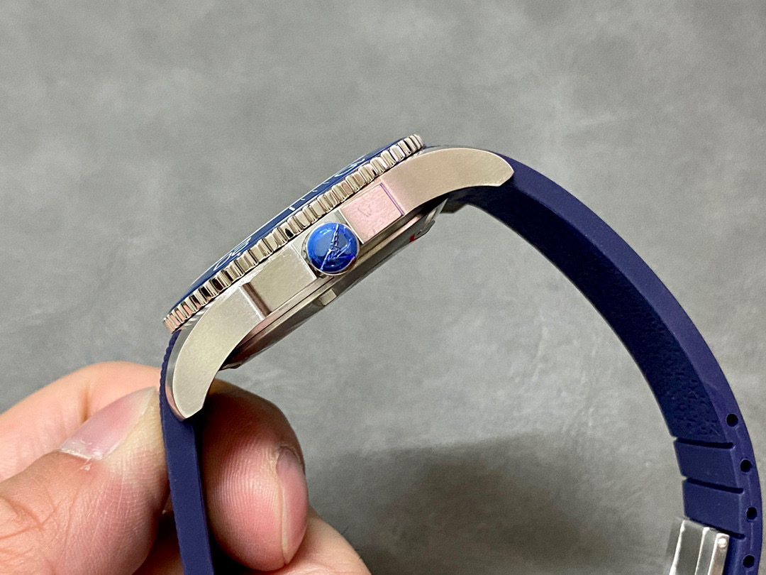 Longines Focus on big factory goods