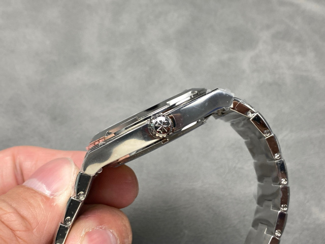 Vacheron Constantin Focus on big factory goods