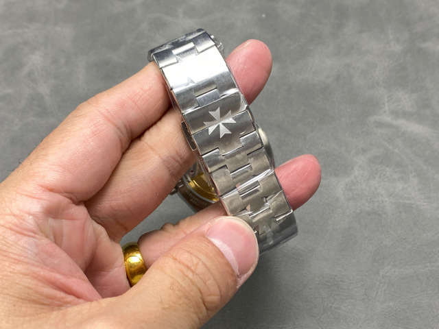 Vacheron Constantin Focus on big factory goods