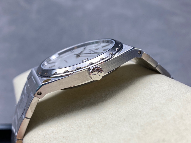 Vacheron Constantin Focus on big factory goods