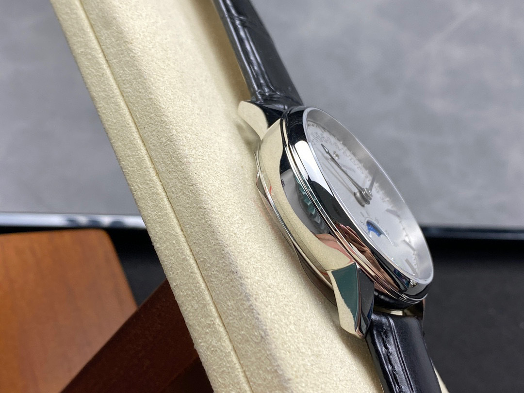 Vacheron Constantin Focus on big factory goods