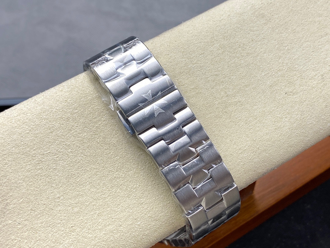 Vacheron Constantin Focus on big factory goods
