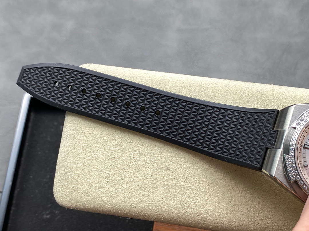 Vacheron Constantin Focus on big factory goods