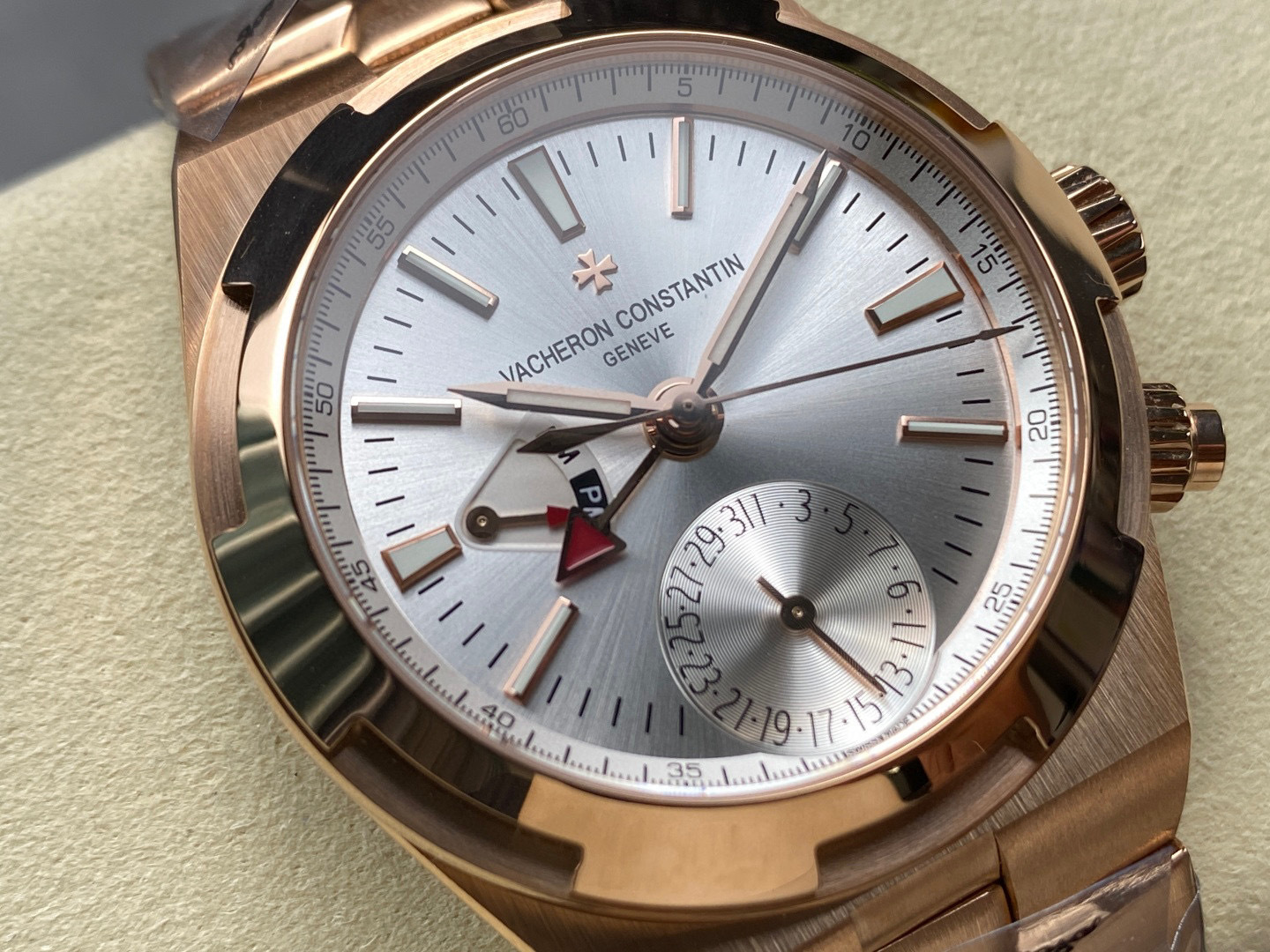 Vacheron Constantin Focus on big factory goods