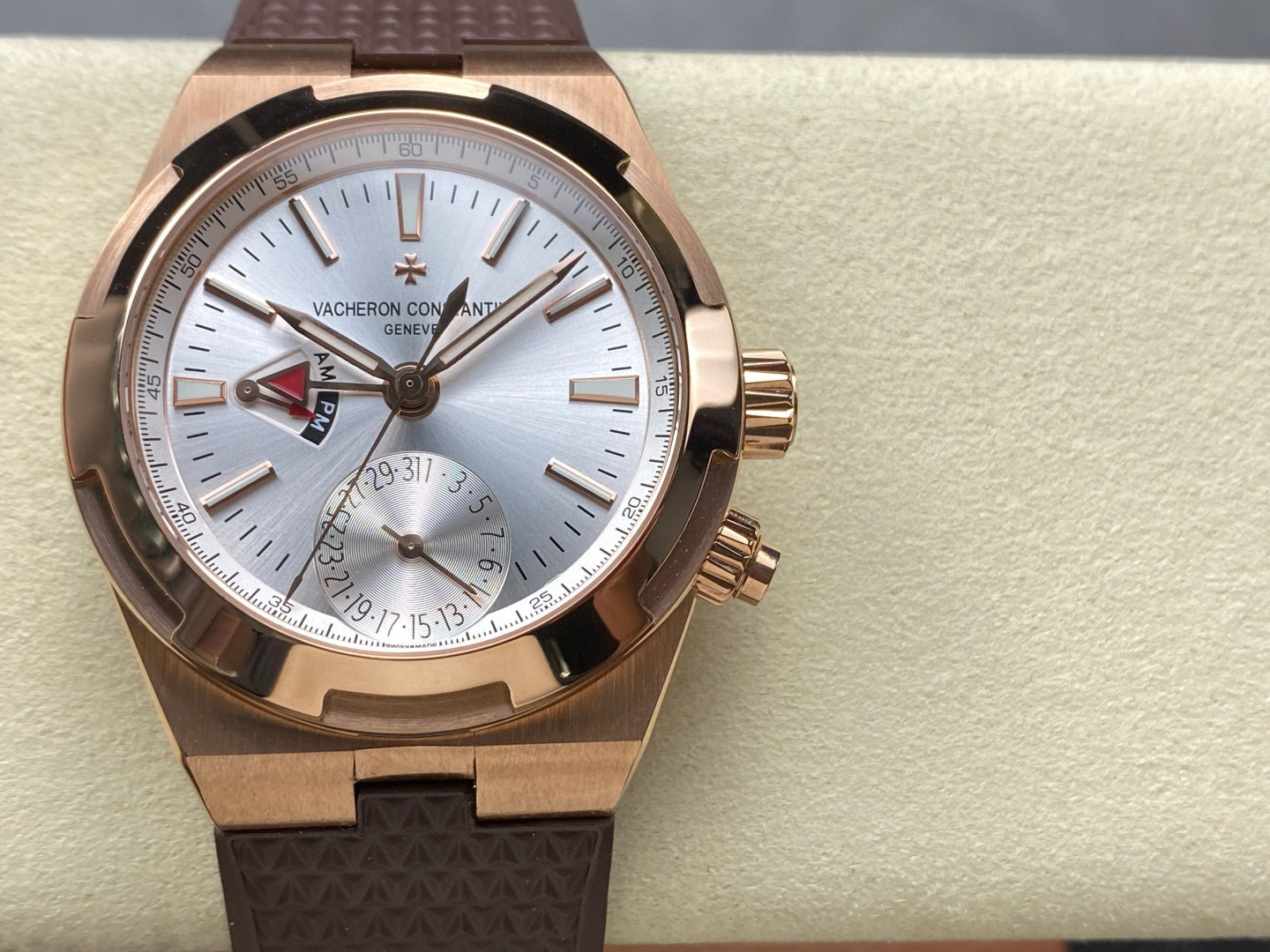 Vacheron Constantin Focus on big factory goods