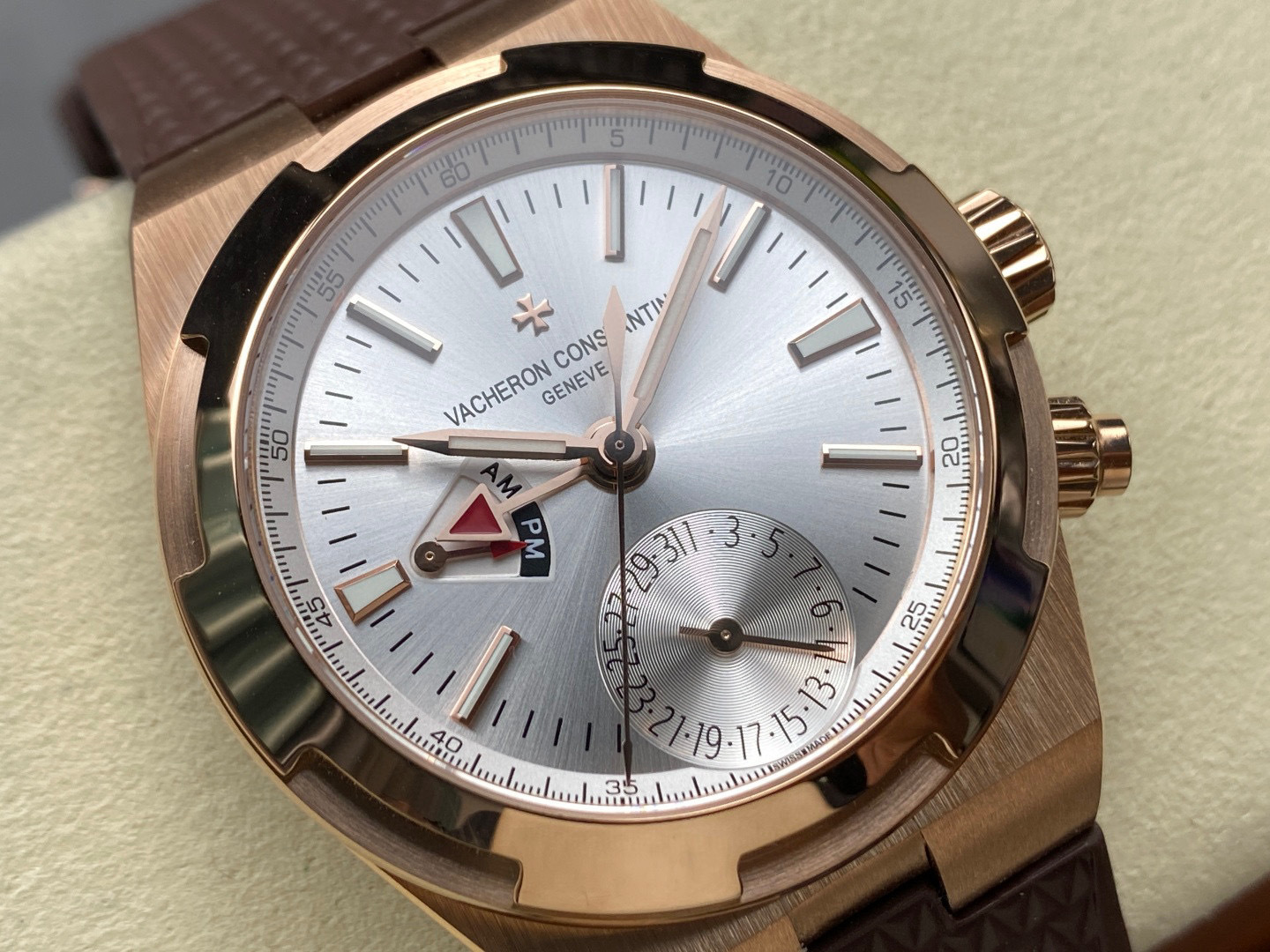 Vacheron Constantin Focus on big factory goods