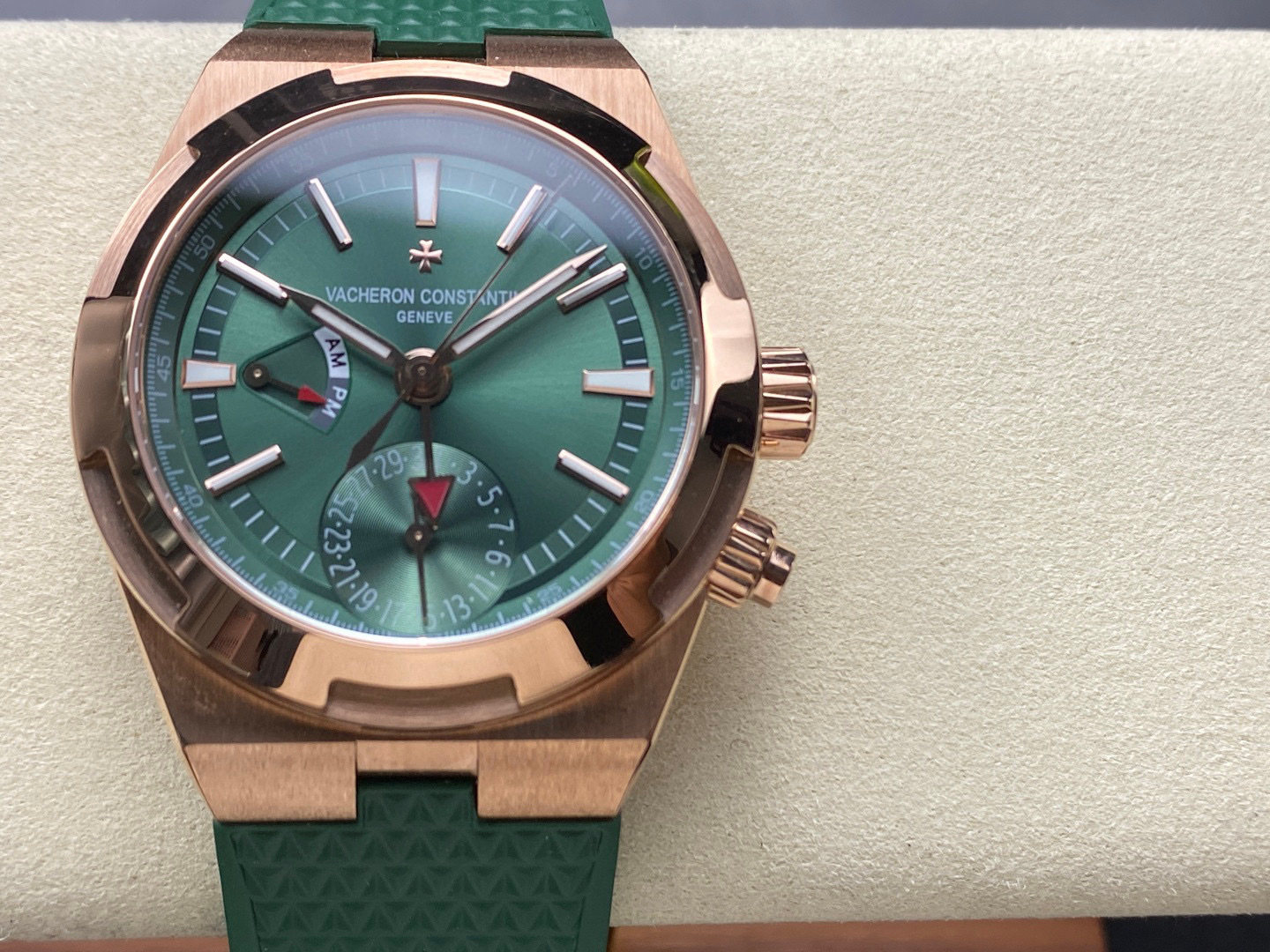 Vacheron Constantin Focus on big factory goods