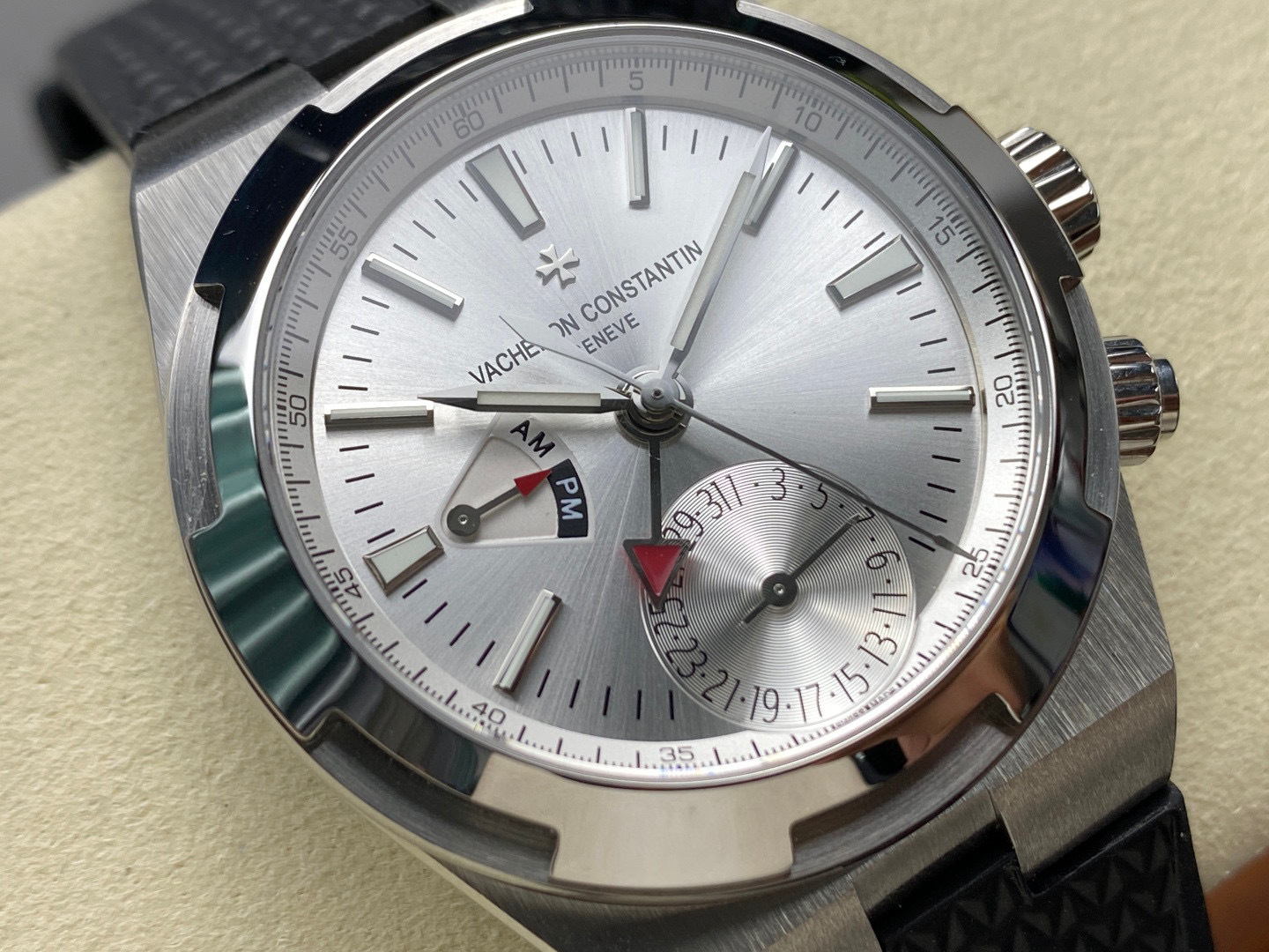 Vacheron Constantin Focus on big factory goods