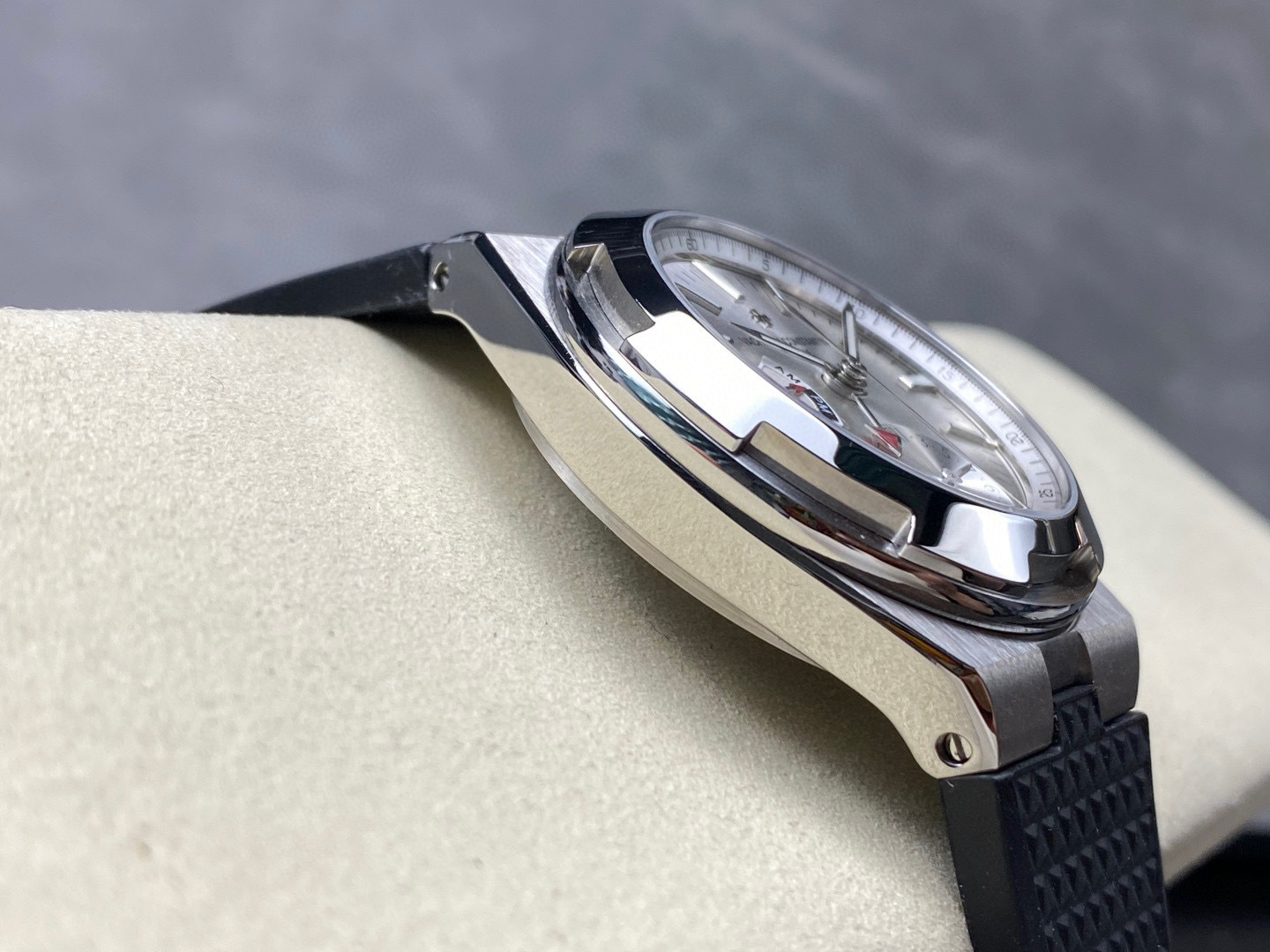Vacheron Constantin Focus on big factory goods
