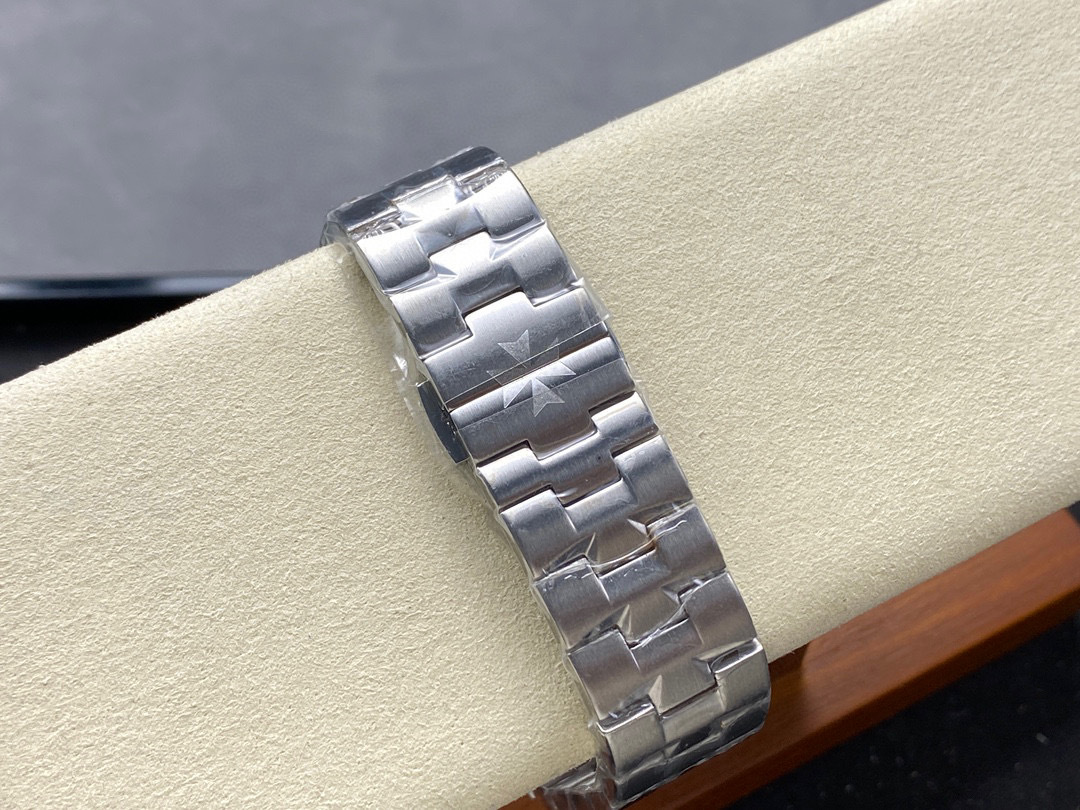 Vacheron Constantin Focus on big factory goods