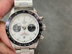 Hublot Focus on big factory goods