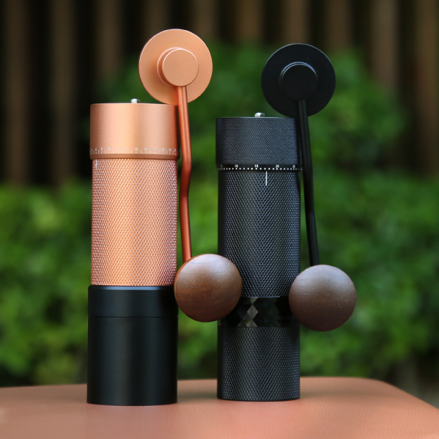 CNC ALUMINUM BODY MANUAL COFFEE GRINDER MILL