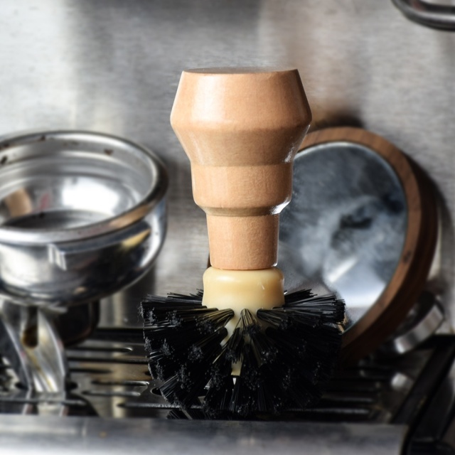 Ecocoffee Espresso 51 mm 58 mm Coffee Portafilter Brush Natural Bristles Coffee Powder Cleaning Brush with Wooden Handle