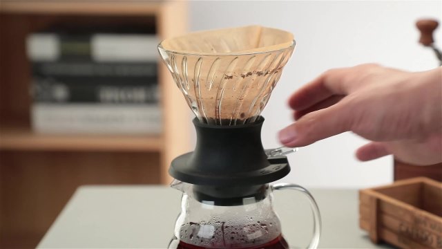 60 Borosilicate Glass Coffee Dripper – Bloom-Optimized Design for Precision Pour-Over