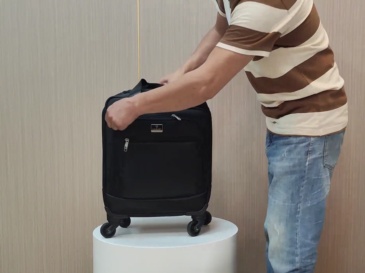 ​CHUBONT LB-101153 Waterproof Rolling Duffel Bag with Multiple Compartments – Expandable Carry-On Luggage for Business & Travel,CHUBONT Waterproof Rolling Duffel Bag - Expandable Carry-On for Travel