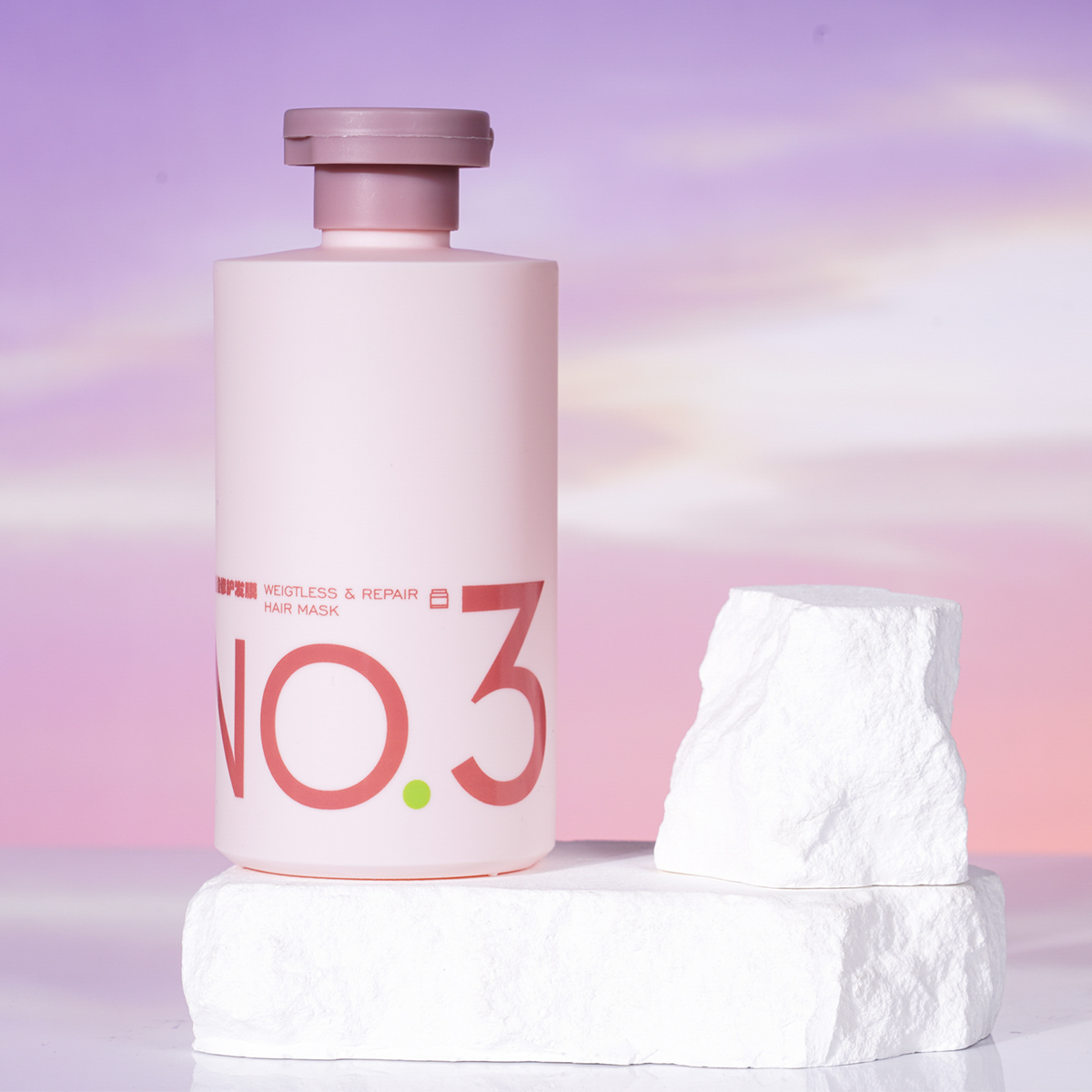 Customized 300ml PE Plastic Empty bottles ，China Cosmetic bottle Packaging Factory Adopts a Flip-top Design