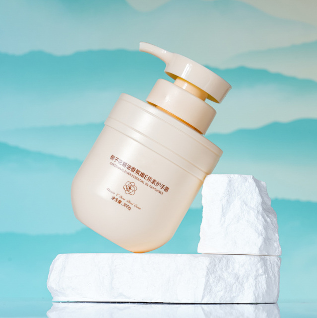 Customized 300ml PE Lotion Bottles,Suitable for Pet Care, Hand Sanitizer,  China Cosmetics bottle Packaging Factory