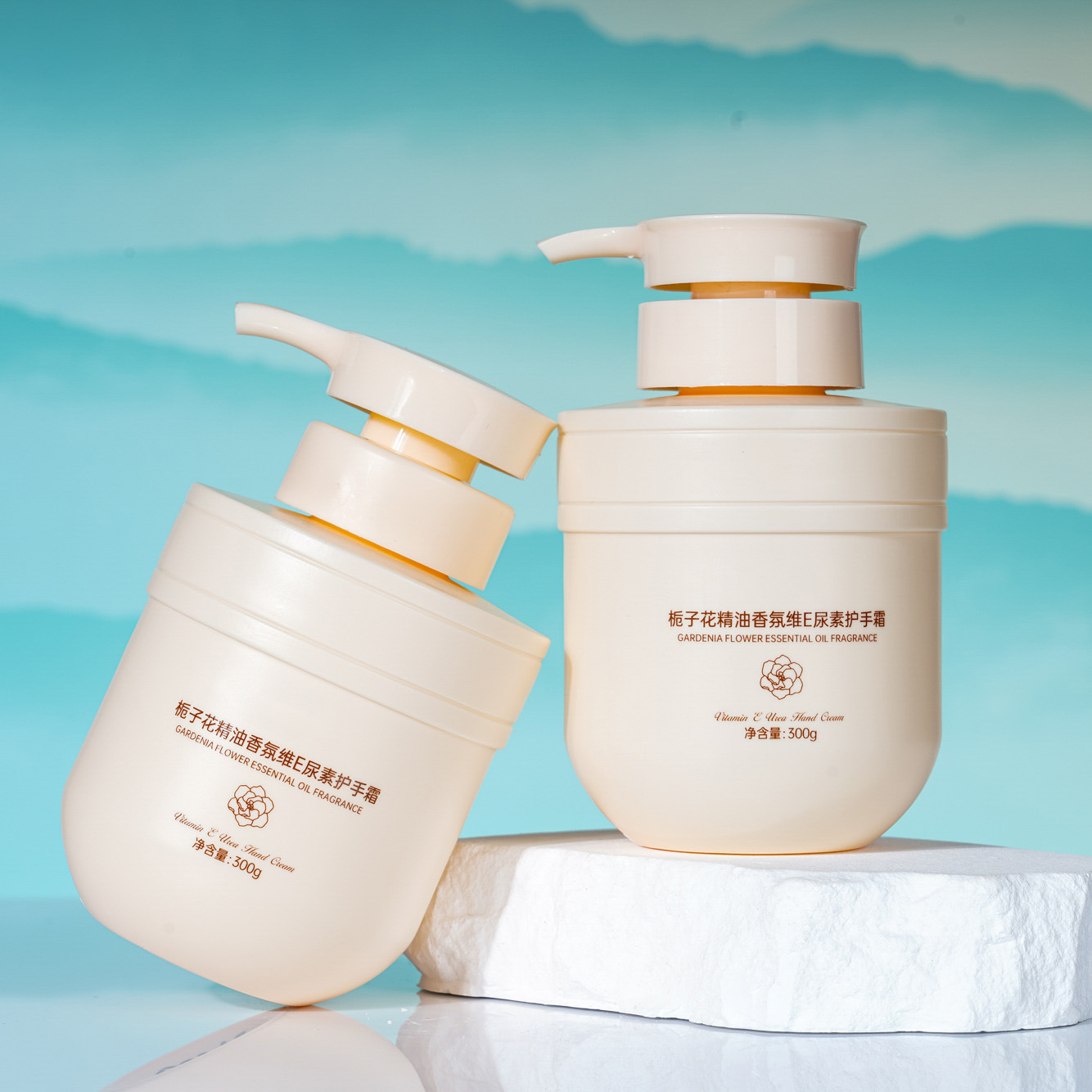 Customized 300ml PE Lotion Bottles,Suitable for Pet Care, Hand Sanitizer,  China Cosmetics bottle Packaging Factory