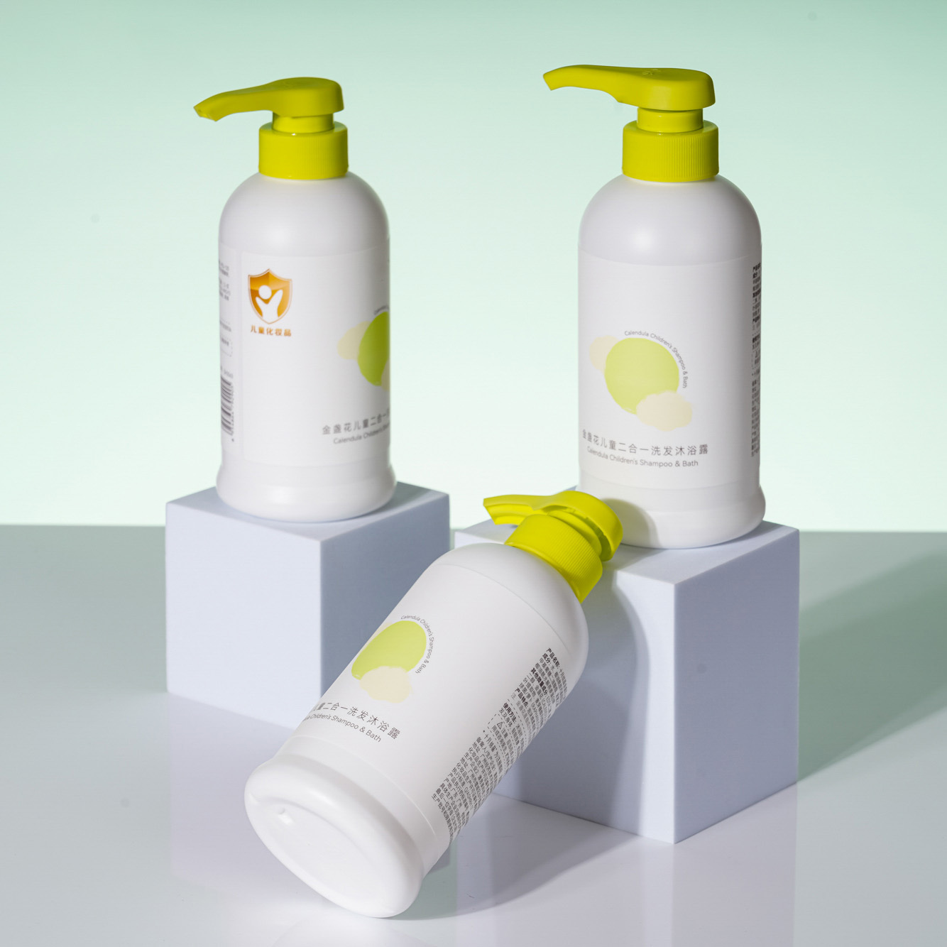 Customized 400ml PE Lotion Bottles, Suitable for Personal Care, Bath Cleaning, China Cosmetics bottle Packaging Factory