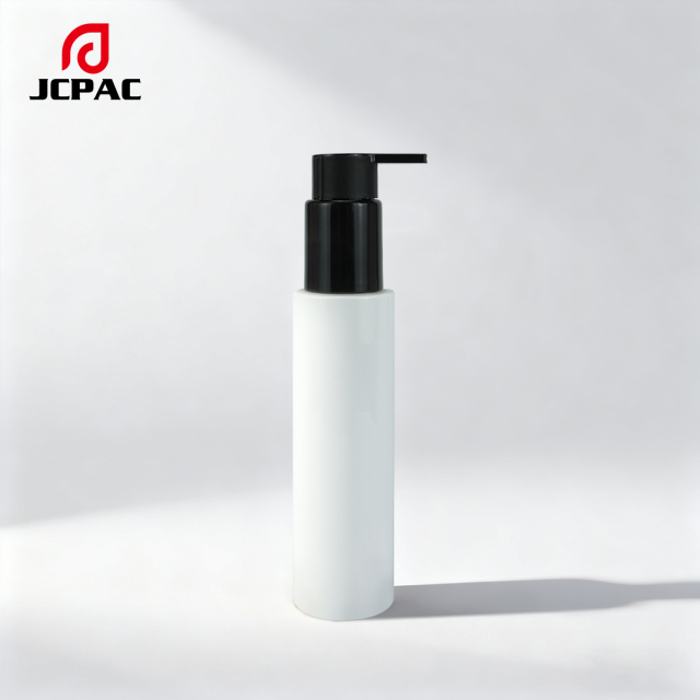 Luxurious Skin Care Lotion Essence Liquid 60ml 80ml 100ml 120ml  Made Of PET Plastic Bottle. Can Be Paired With Various Pump Heads, Screw Caps, Or Flip Covers.