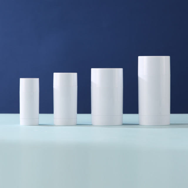 15g 20g 30g 50g Twist Up Deodorant Stick Tubes, Custom Color Rotating Empty Lip Balm Container, Refillable Solid Perfume Cosmetic Stick Packaging Custom Logo Wholesale Vessel